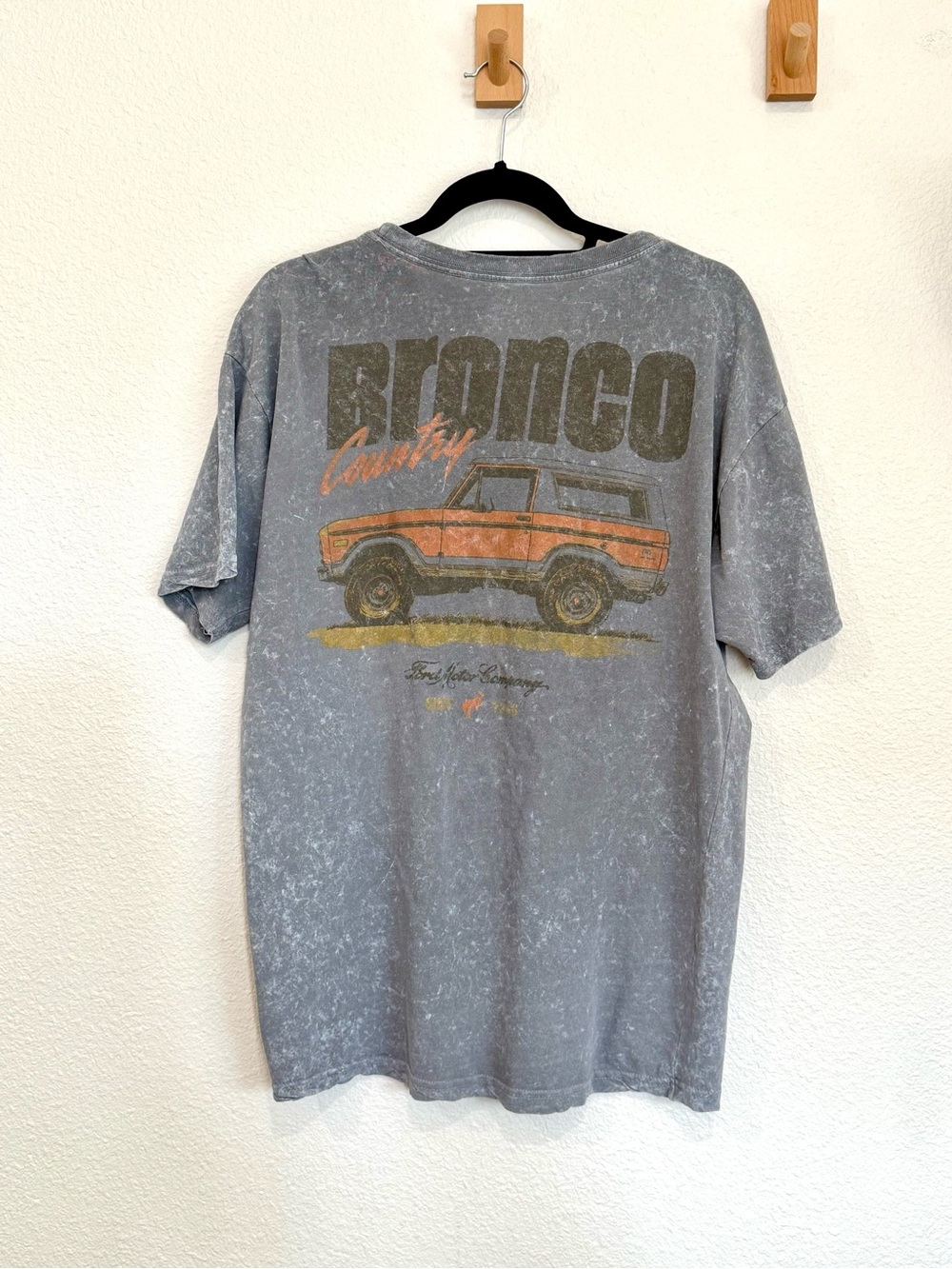 Ford Bronco Graphic Tee - Gray L